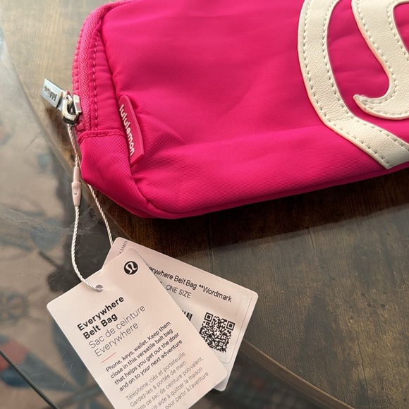 Lululemon belt bag - Picture 3 of 6
